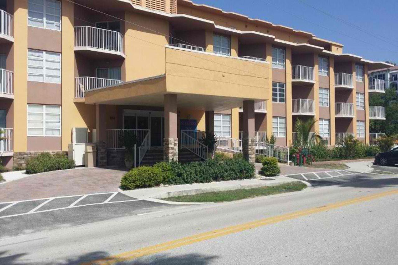 Seaspray Inn Beach Resort Palm Beach Shores Exteriör bild