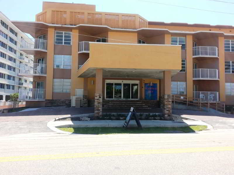 Seaspray Inn Beach Resort Palm Beach Shores Exteriör bild