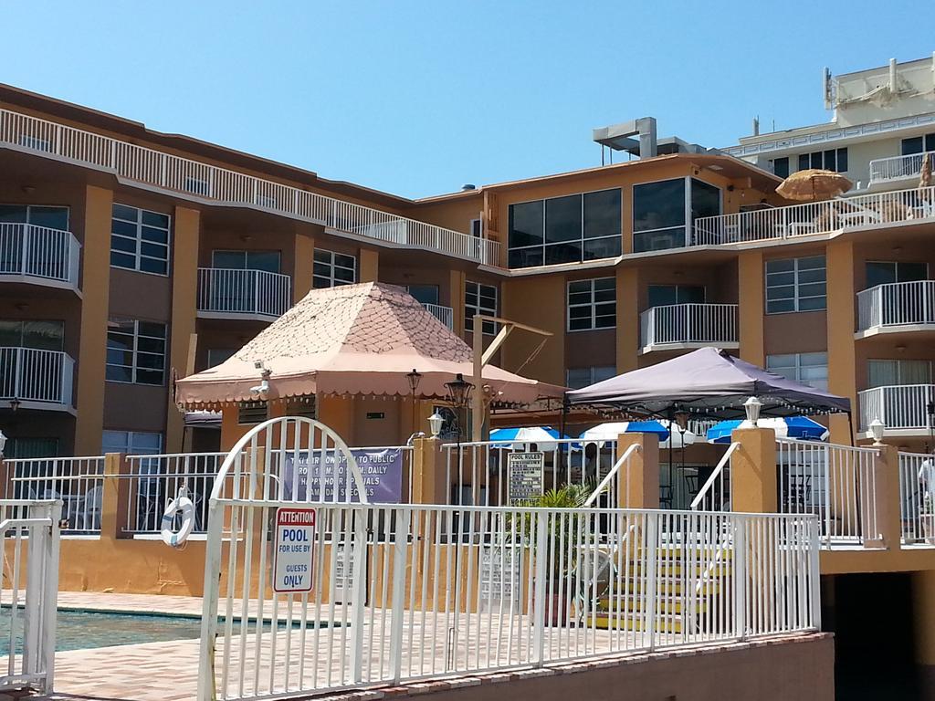 Seaspray Inn Beach Resort Palm Beach Shores Exteriör bild