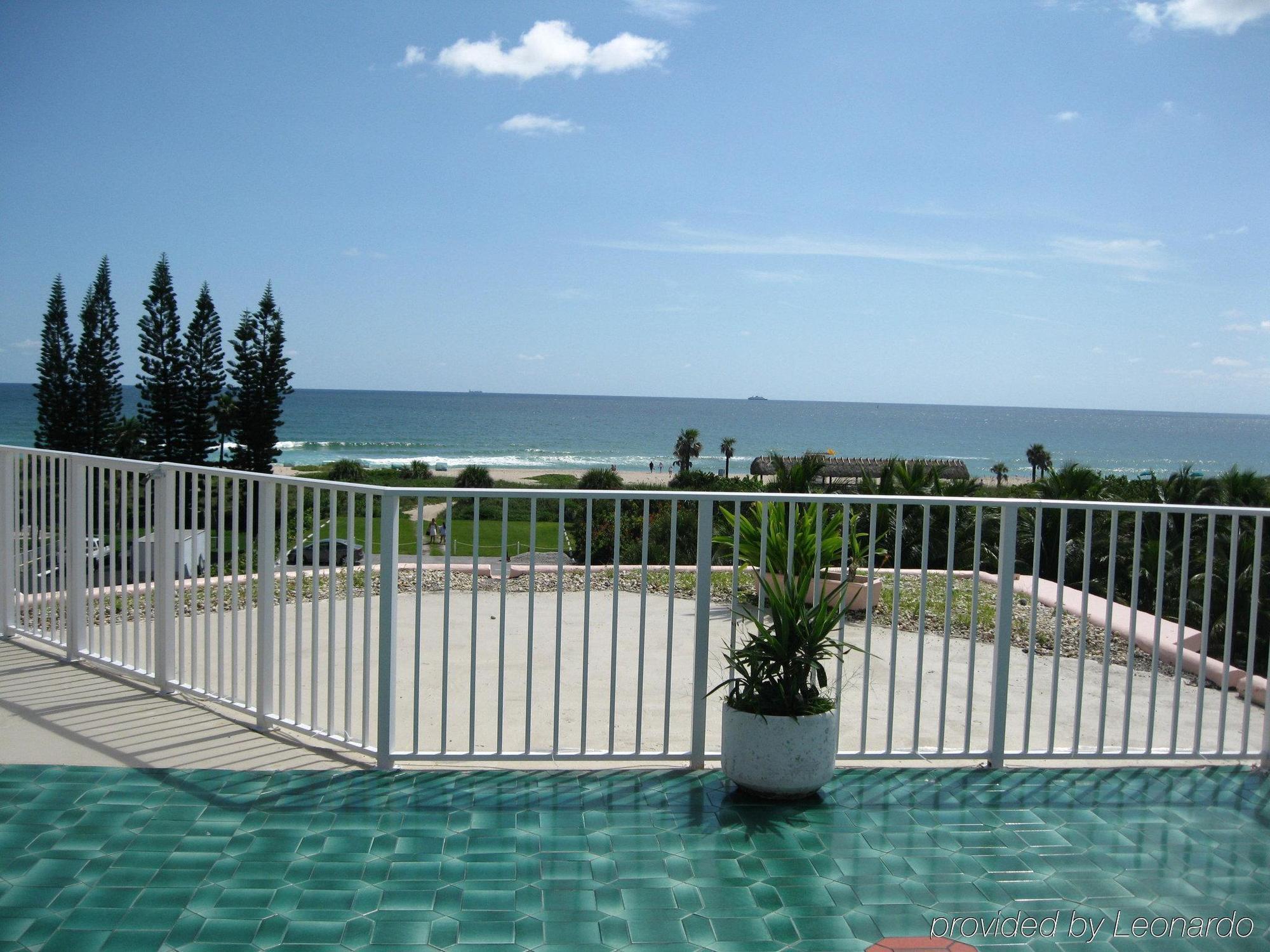 Seaspray Inn Beach Resort Palm Beach Shores Bekvämligheter bild