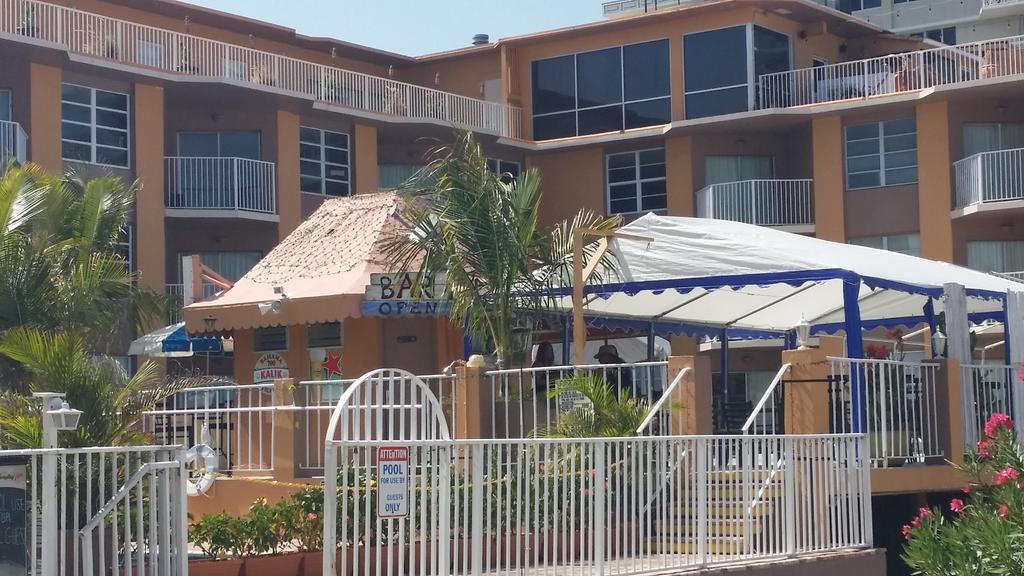 Seaspray Inn Beach Resort Palm Beach Shores Exteriör bild
