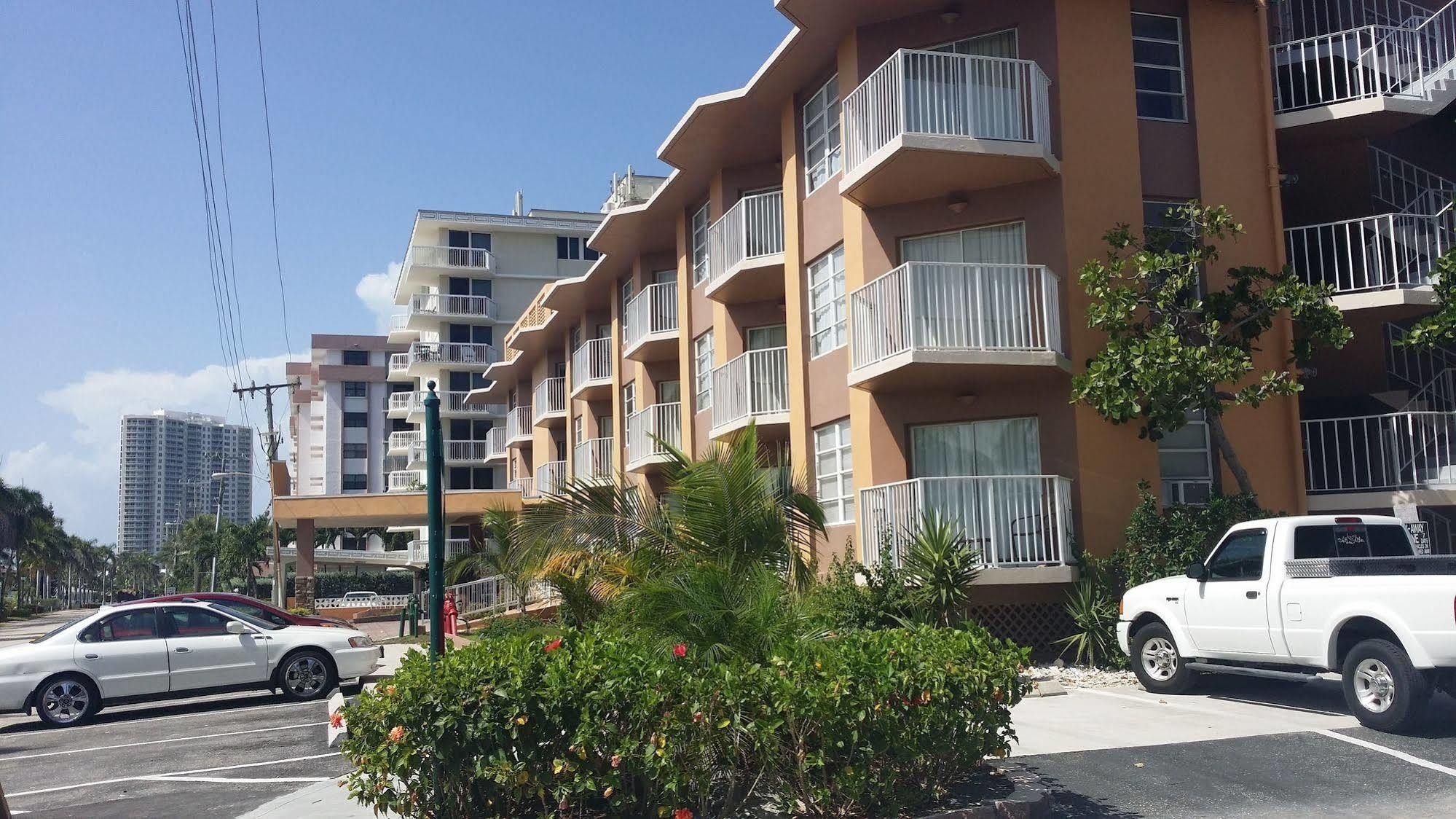 Seaspray Inn Beach Resort Palm Beach Shores Exteriör bild