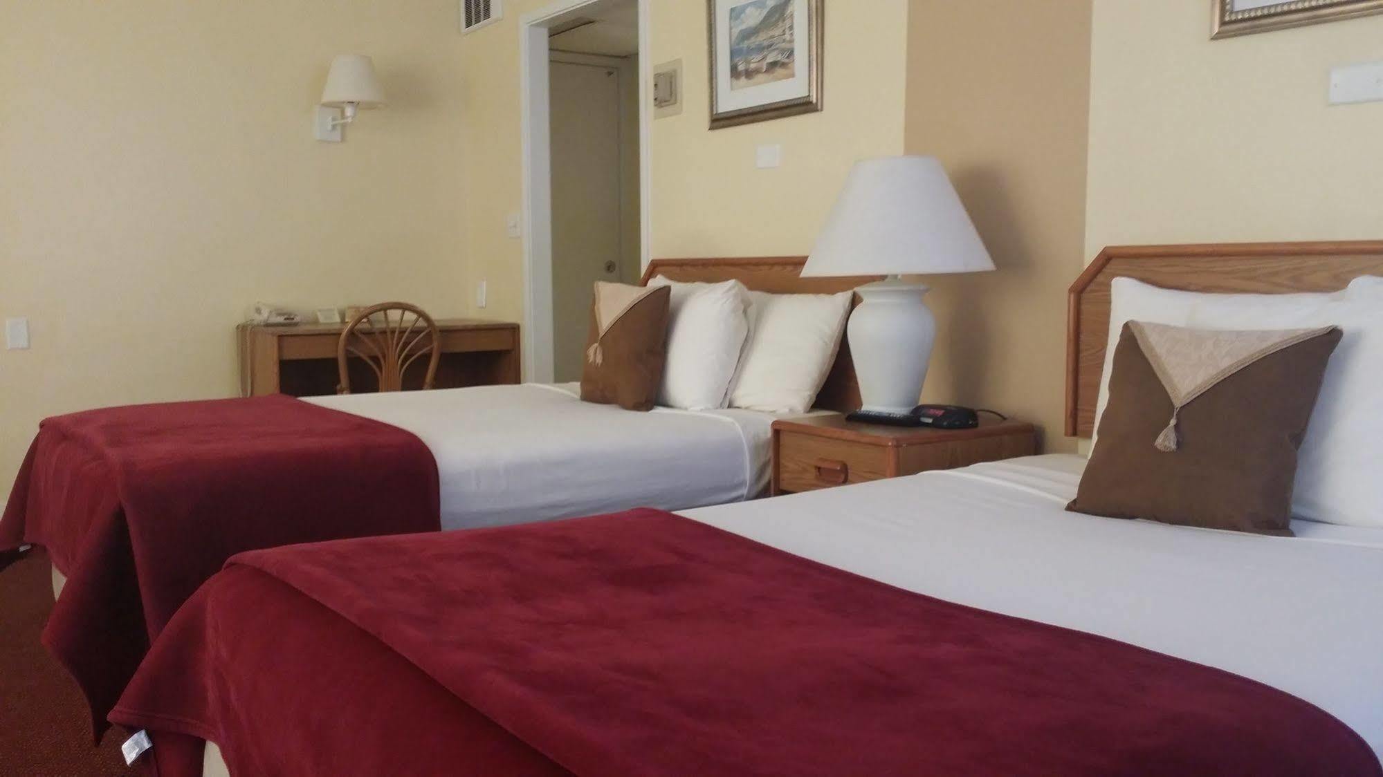 Seaspray Inn Beach Resort Palm Beach Shores Exteriör bild